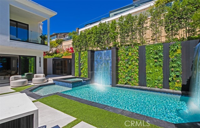 MLS #OC25170715 image #37