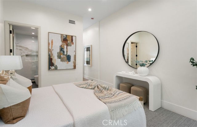 MLS #OC25170715 image #42