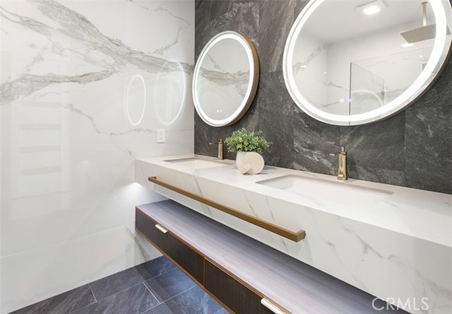 MLS #OC25170715 image #45