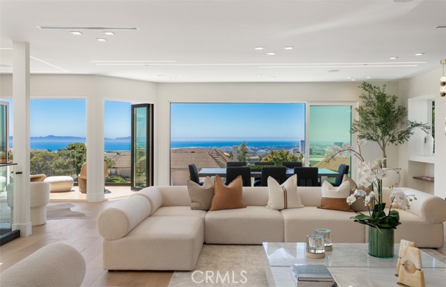 MLS #OC25170715 image #8