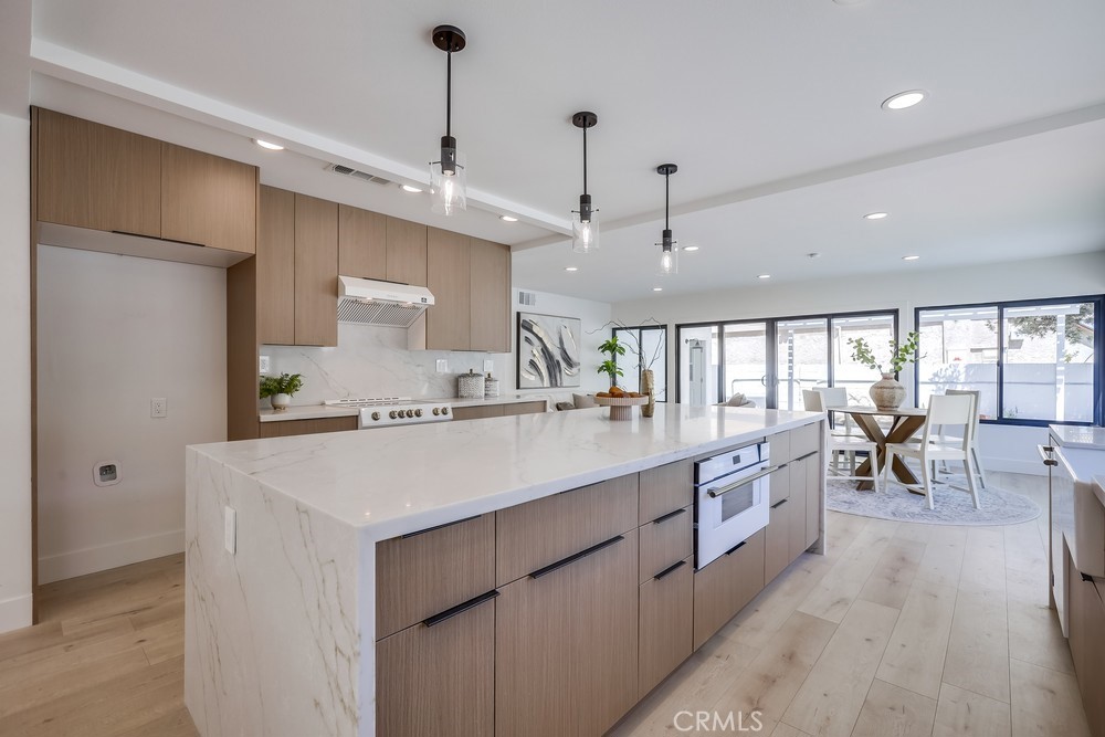 MLS #OC25170892 image #10