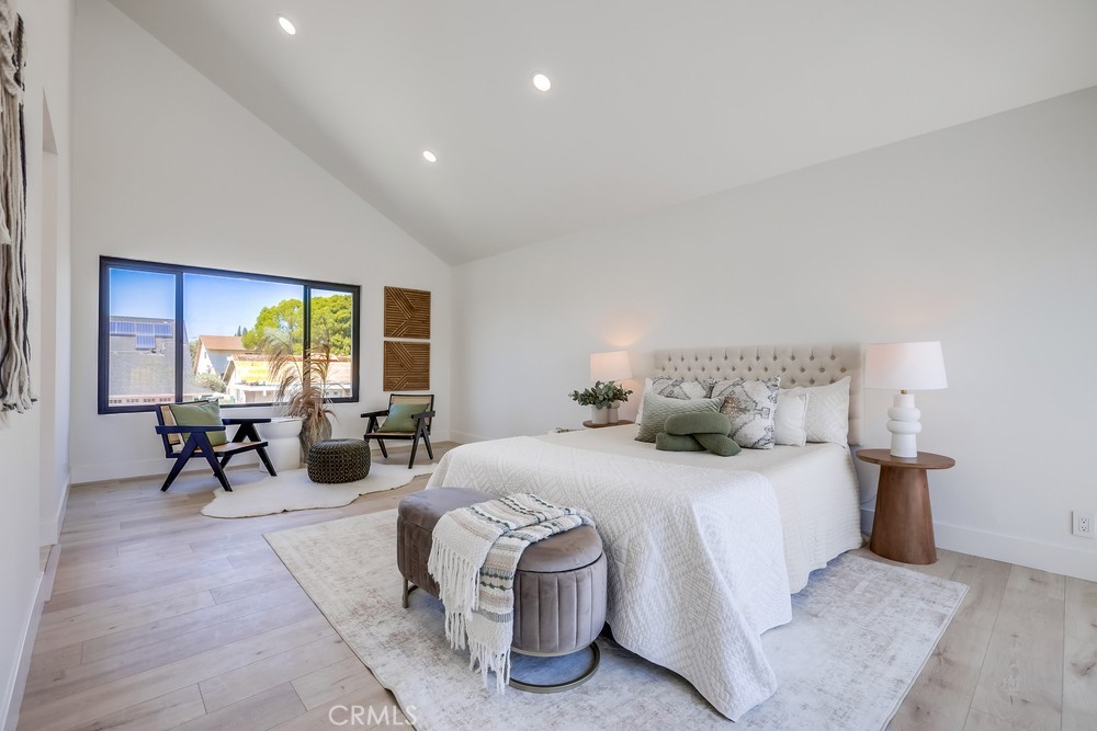 MLS #OC25170892 image #24