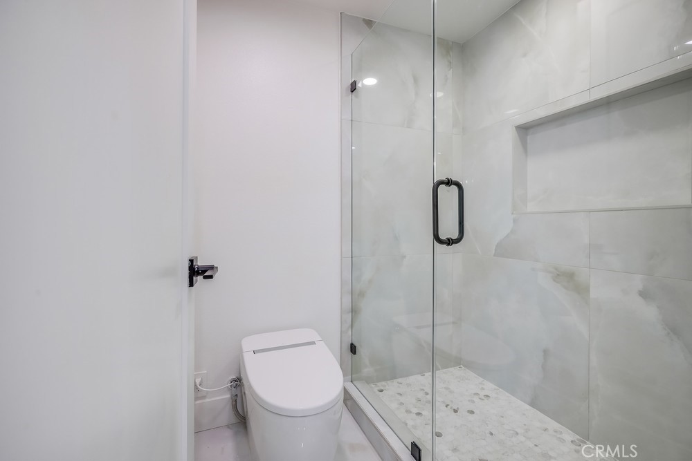 MLS #OC25170892 image #27