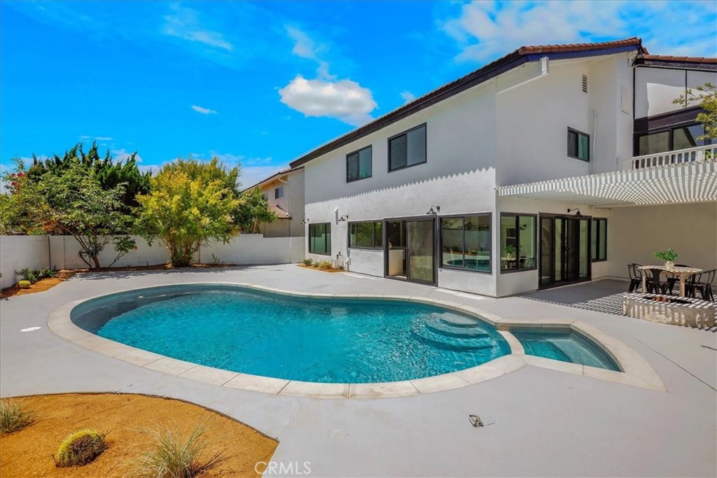 MLS #OC25170892 image #34