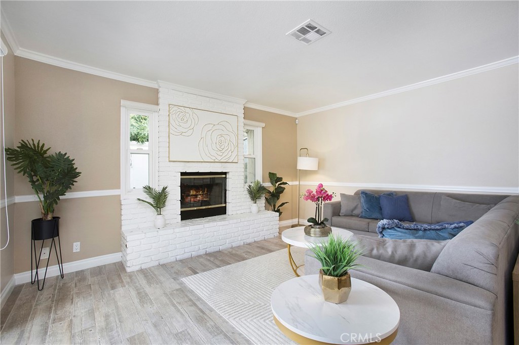 MLS #OC25170949 image #12