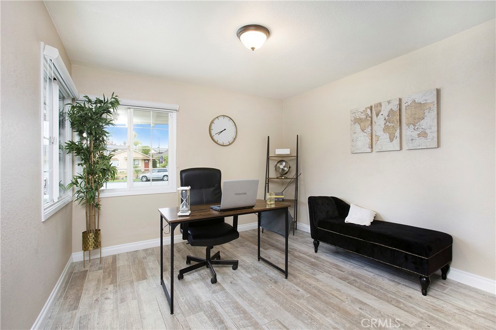 MLS #OC25170949 image #15