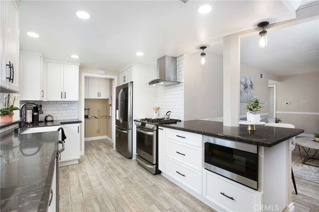 MLS #OC25170949 image #6