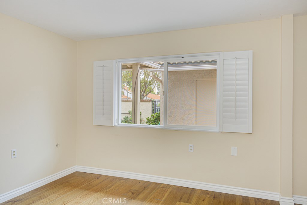 MLS #OC25170966 image #28