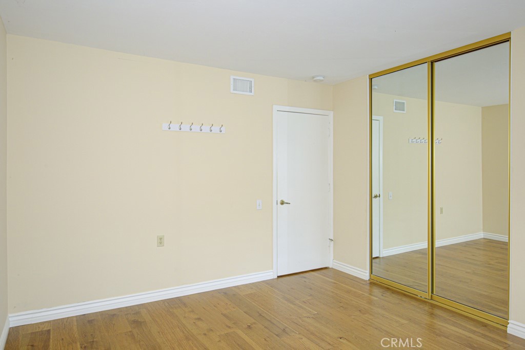 MLS #OC25170966 image #31