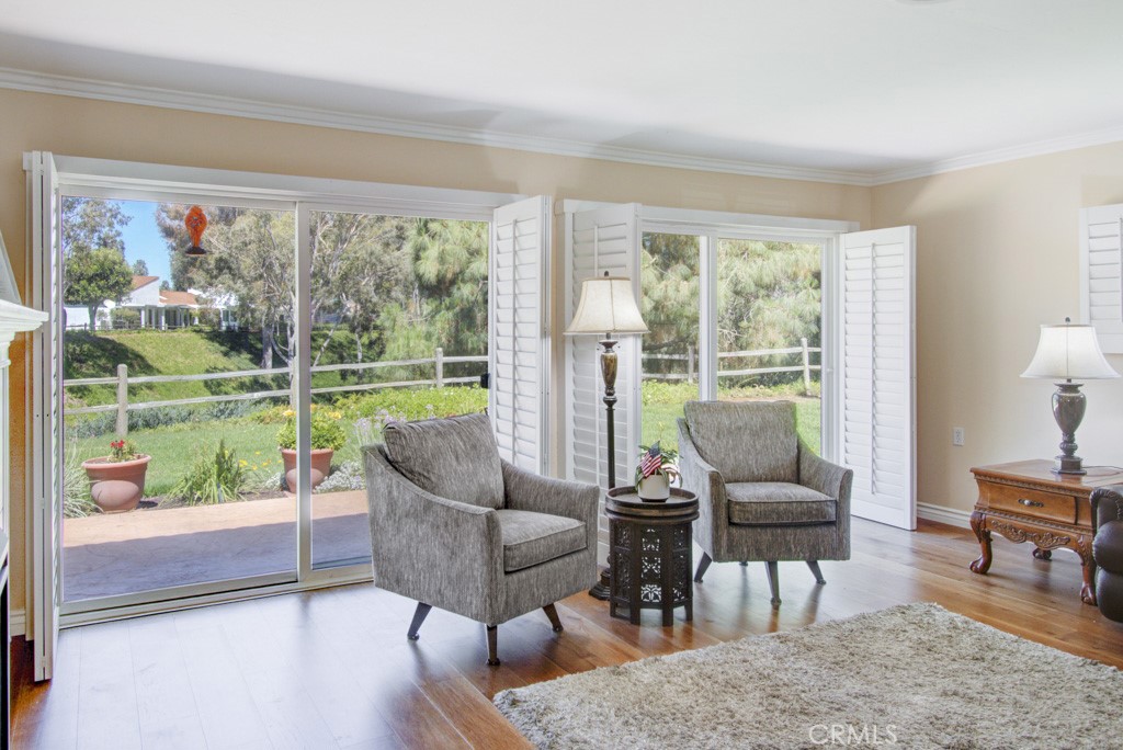 MLS #OC25170966 image #9