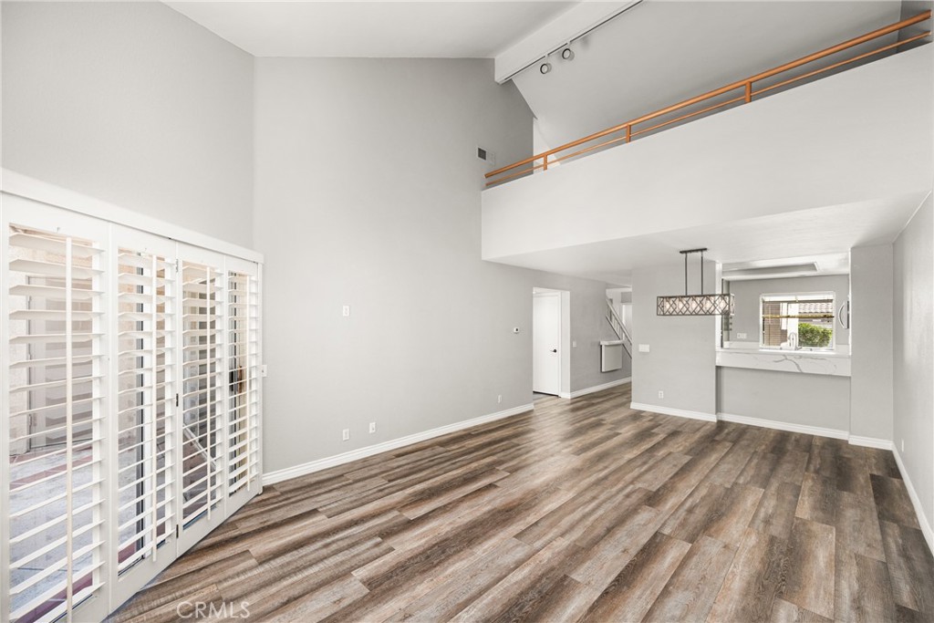 MLS #OC25171029 image #10