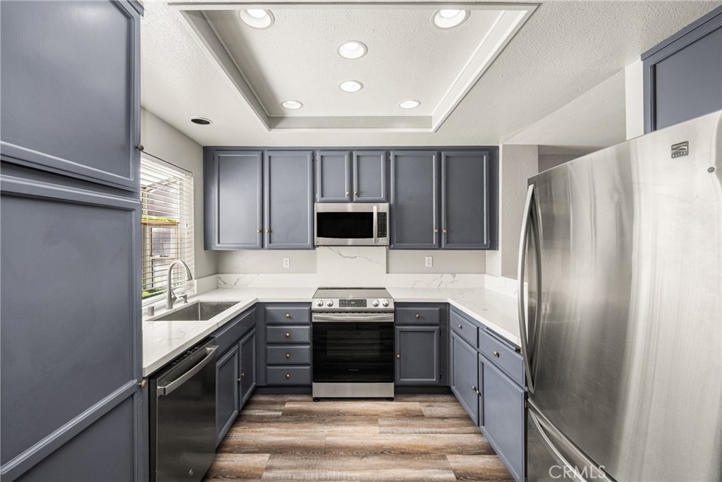 MLS #OC25171029 image #17