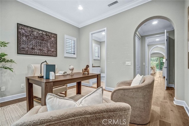 MLS #OC25171106 image #11