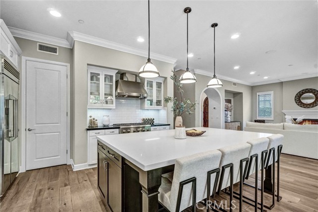 MLS #OC25171106 image #7