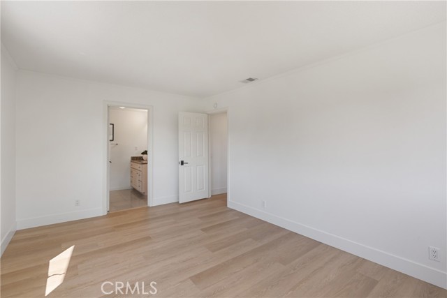 MLS #OC25171273 image #46