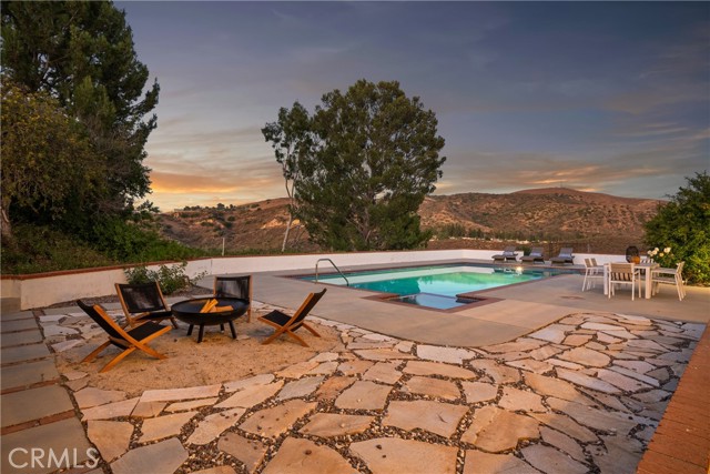 MLS #OC25171273 image #9