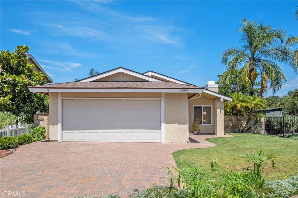 MLS #OC25171366 image #0