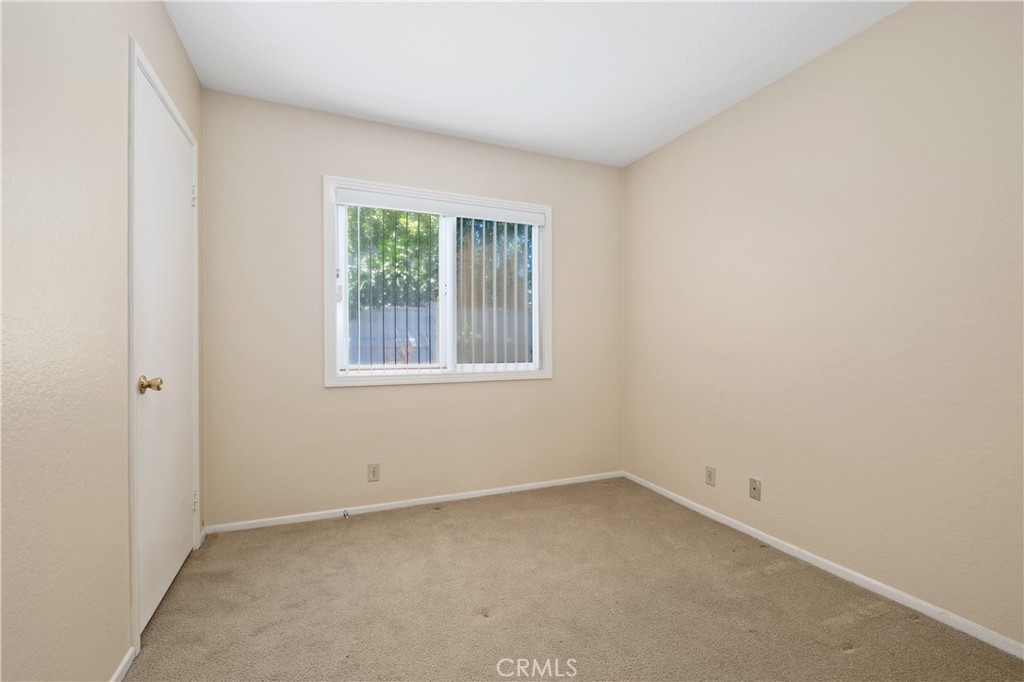 MLS #OC25171366 image #17