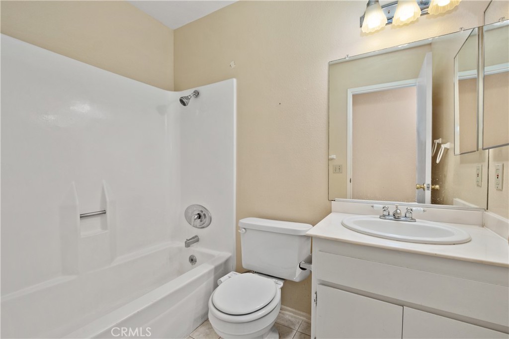 MLS #OC25171366 image #18