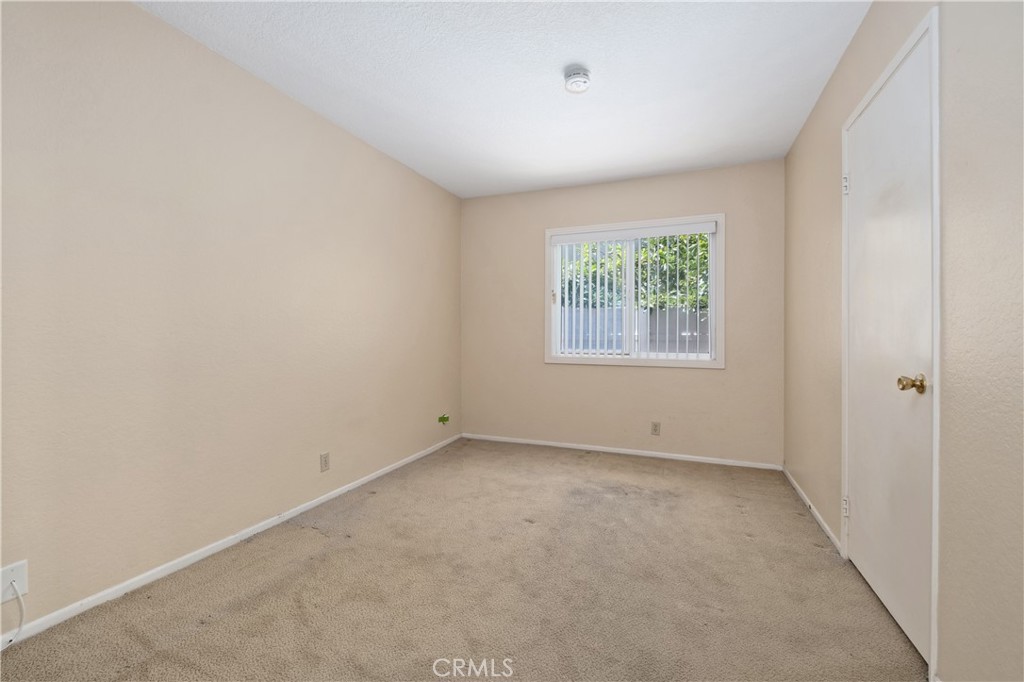 MLS #OC25171366 image #19