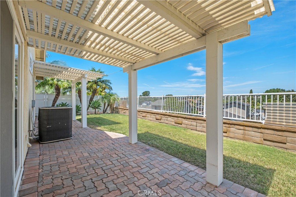 MLS #OC25171366 image #21