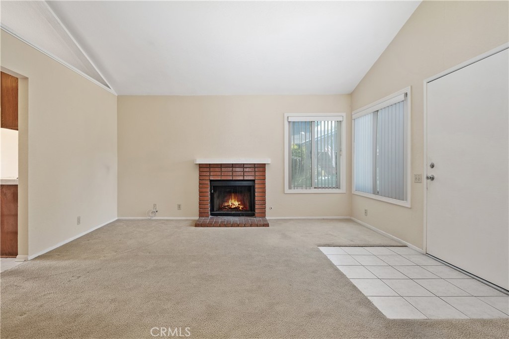 MLS #OC25171366 image #4