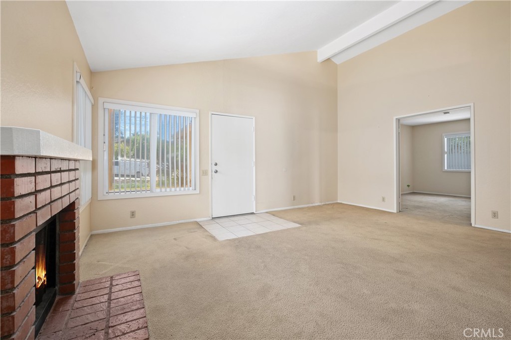 MLS #OC25171366 image #5