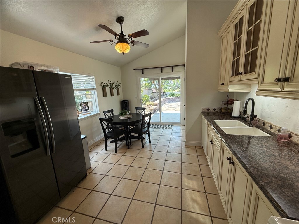 MLS #OC25171415 image #17