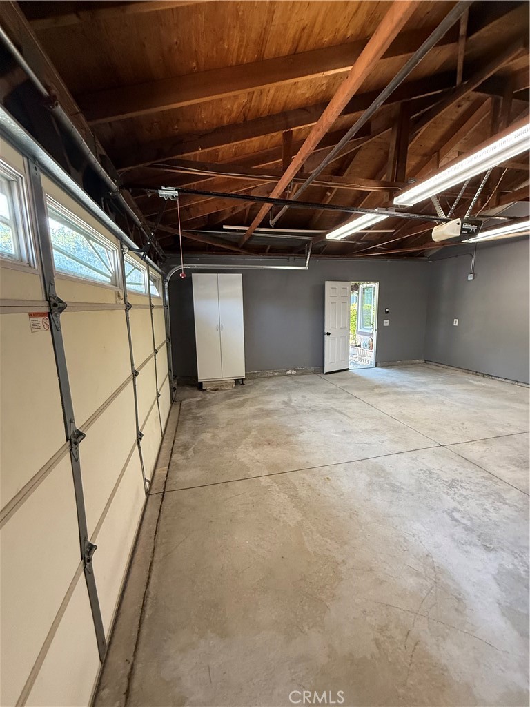 MLS #OC25171415 image #31