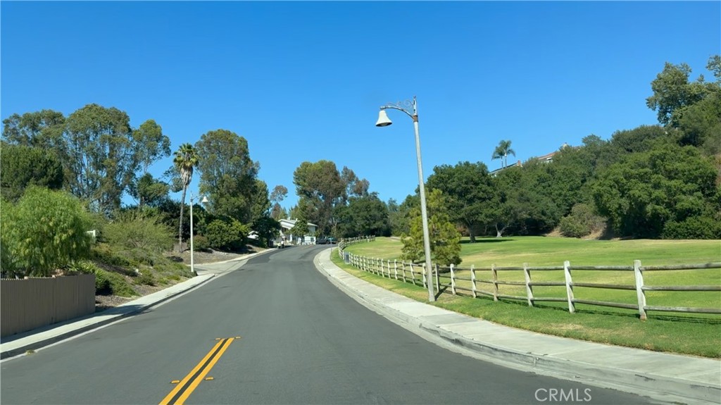 MLS #OC25171415 image #4