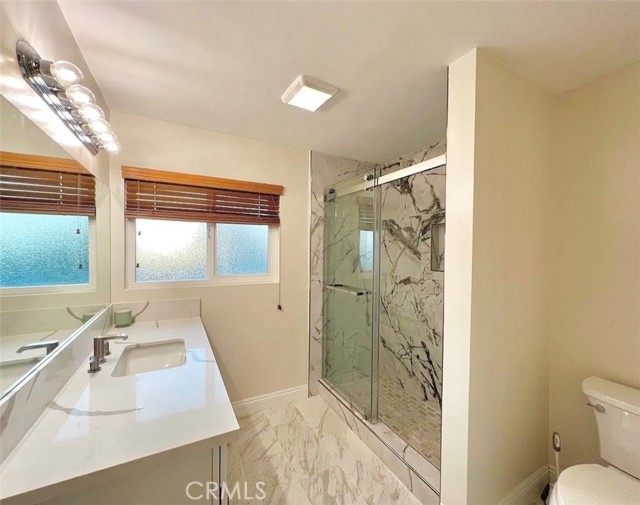 MLS #OC25171625 image #11