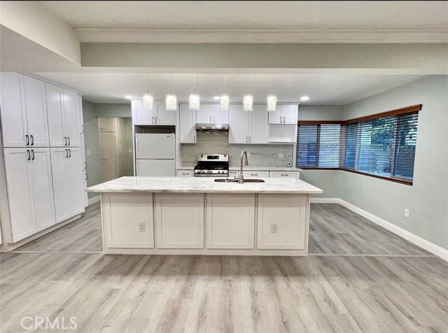 MLS #OC25171625 image #3