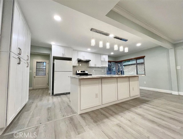 MLS #OC25171625 image #5