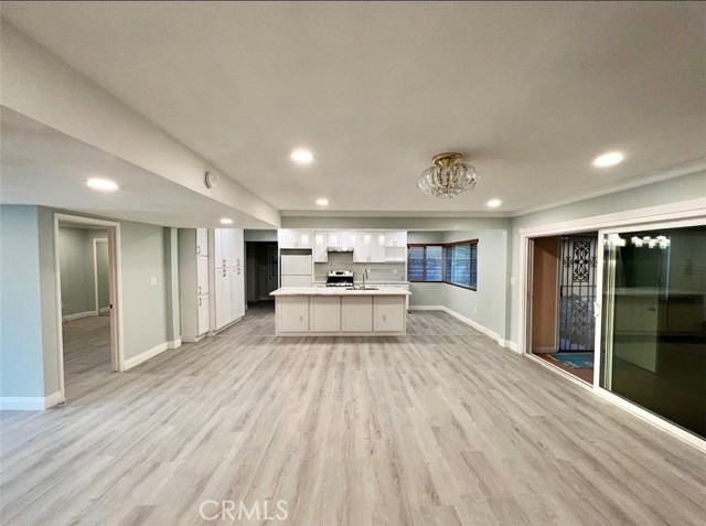 MLS #OC25171625 image #6