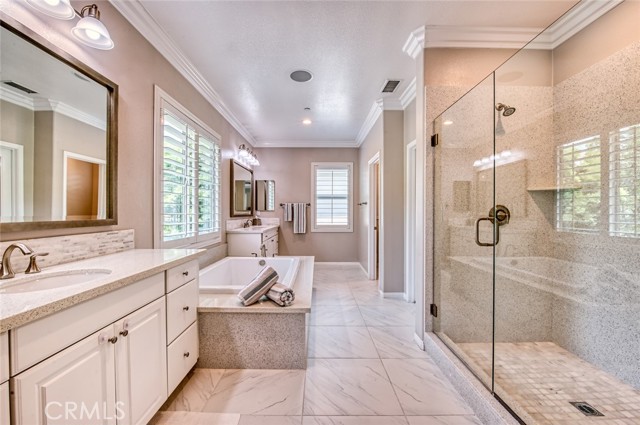 MLS #OC25171638 image #18