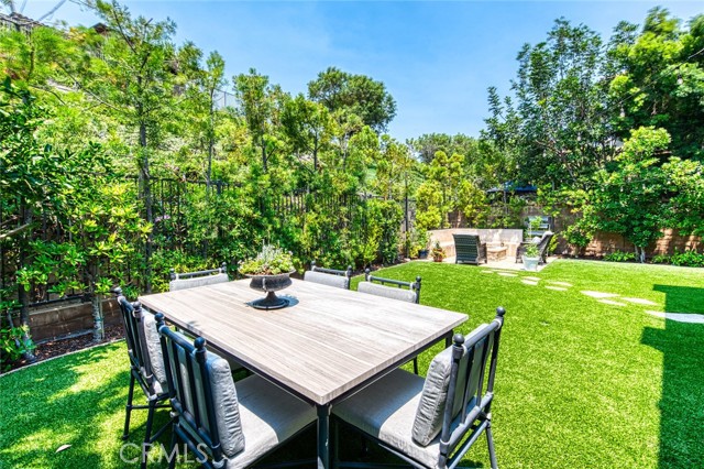 MLS #OC25171638 image #29