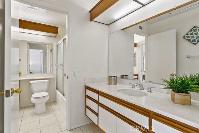 MLS #OC25171749 image #15