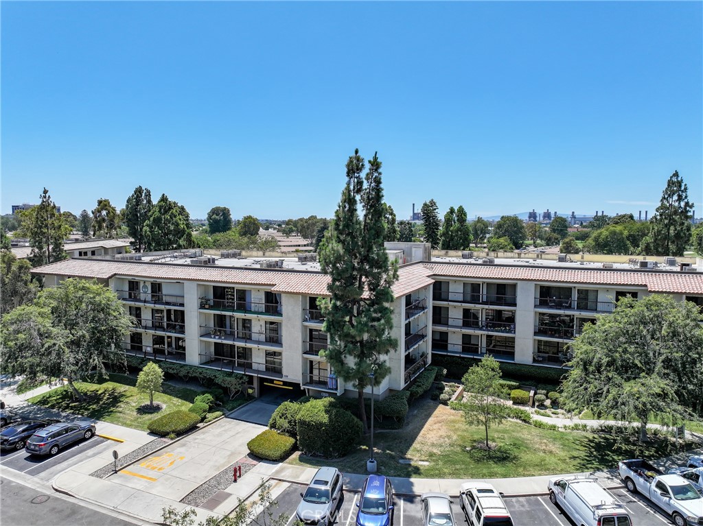 MLS #OC25171784 image #13