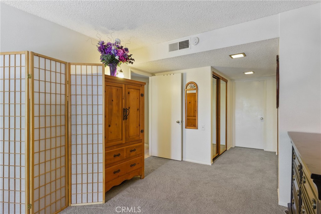 MLS #OC25171784 image #5