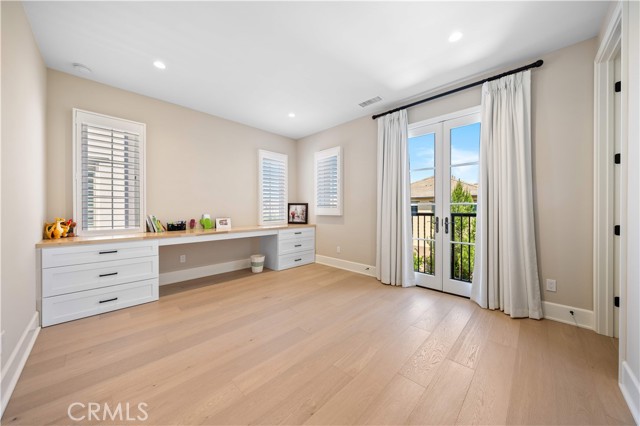 MLS #OC25171802 image #10