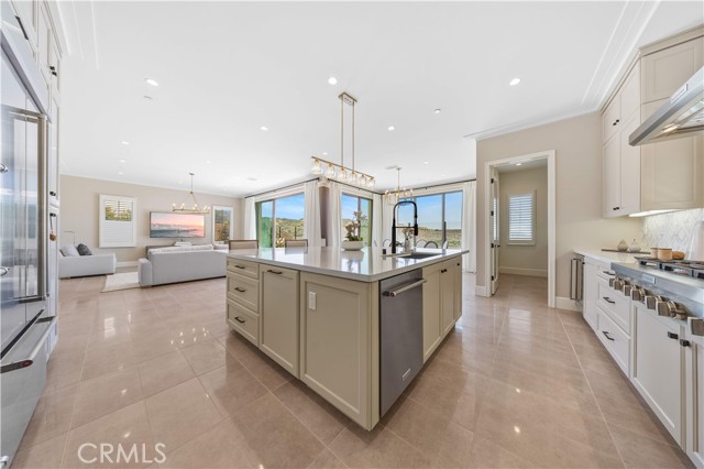 MLS #OC25171802 image #22