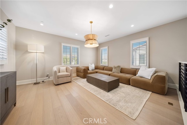 MLS #OC25171802 image #27