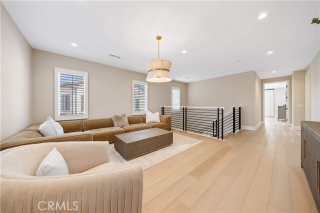 MLS #OC25171802 image #28