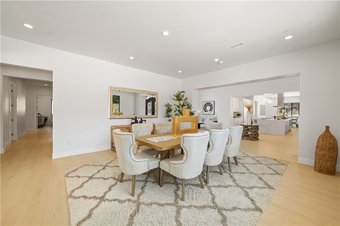 MLS #OC25172161 image #21