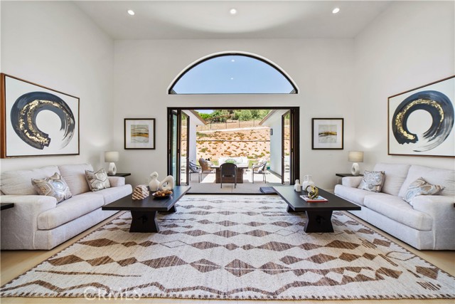 MLS #OC25172161 image #3