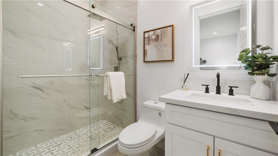 MLS #OC25172161 image #41