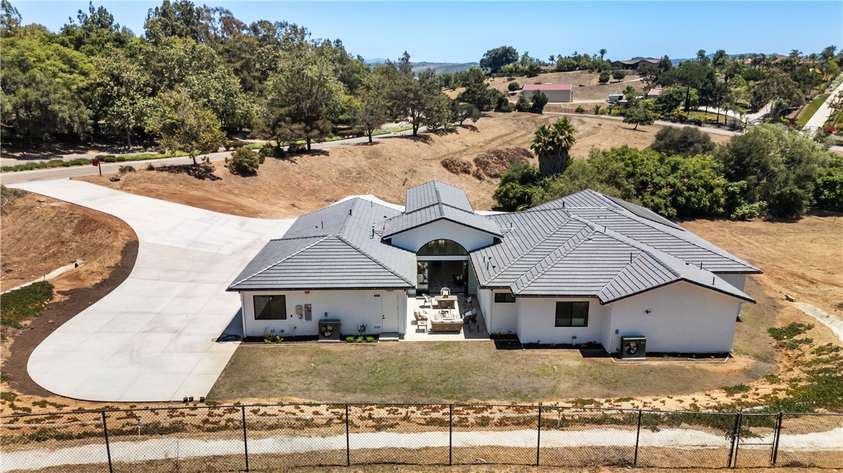 MLS #OC25172161 image #48