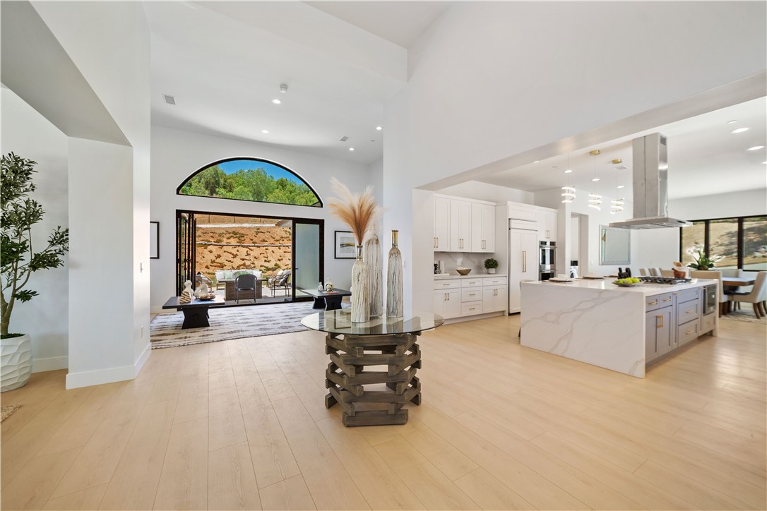 MLS #OC25172161 image #8