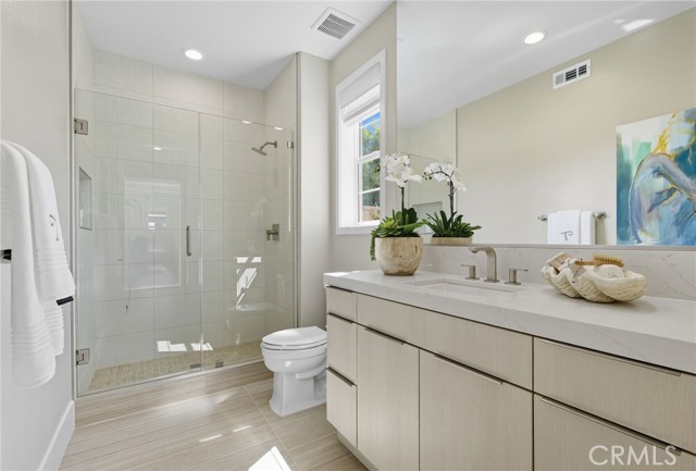 MLS #OC25172200 image #10