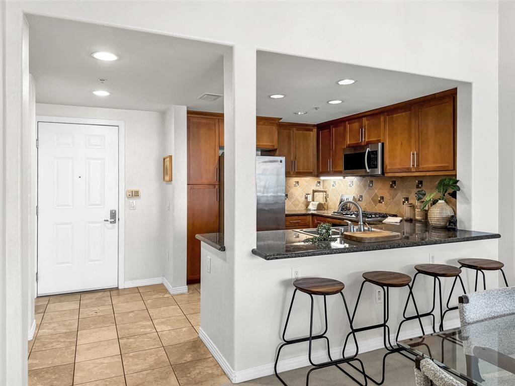 MLS #OC25172399 image #7